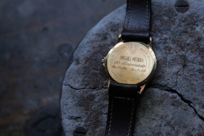 grabado de relojes